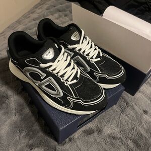 black and white dior b30